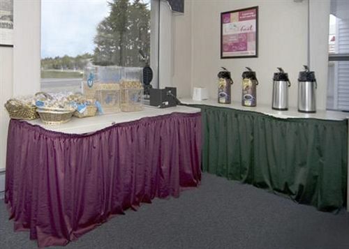 فندق Econo Lodge Waterville