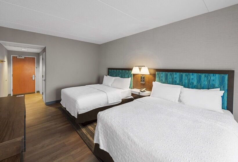 Отель Hampton Inn Nanuet