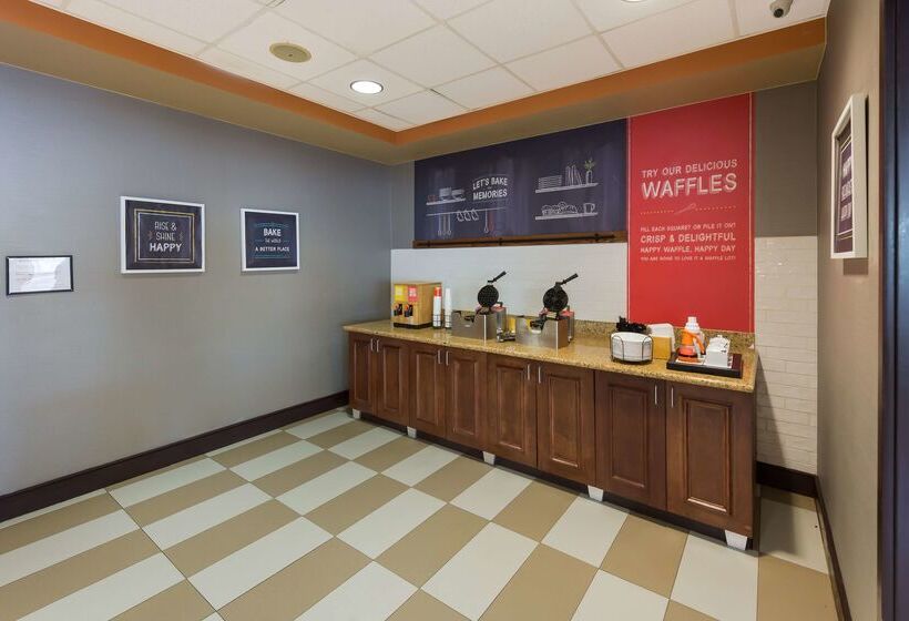 Отель Hampton Inn Nanuet