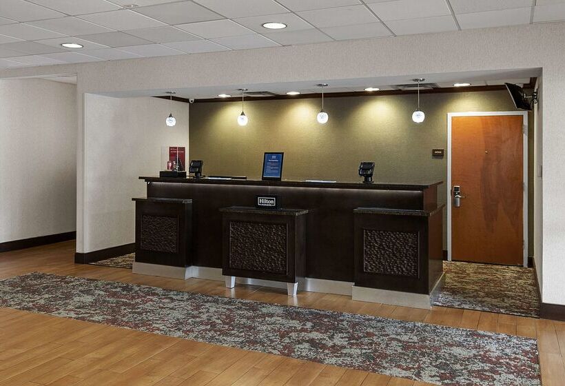 Отель Hampton Inn Nanuet