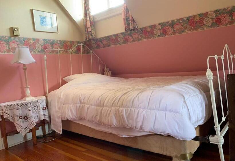 هتل Haterleigh Heritage Inn