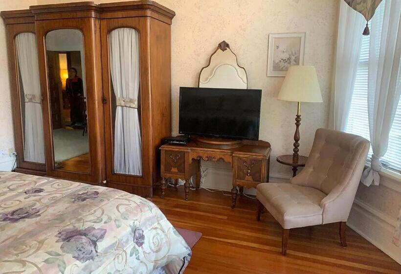 هتل Haterleigh Heritage Inn