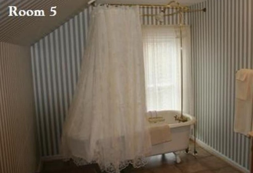 בית מלון כפרי Hillsdale House Inn