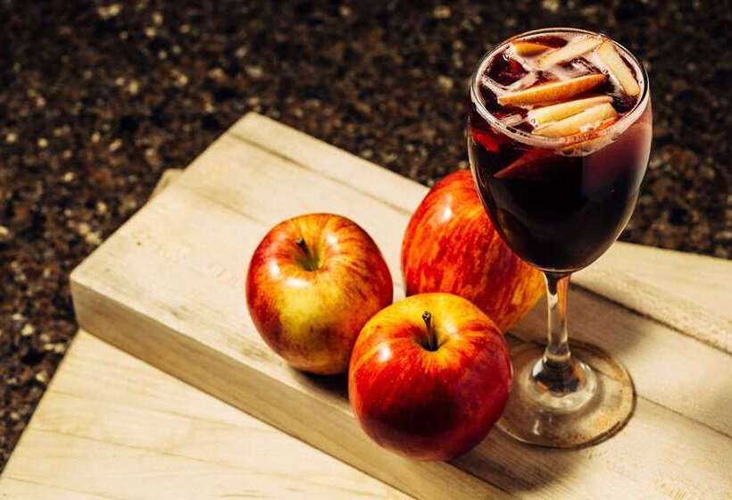 בית מלון כפרי Hilton Winnipeg Airport Suites