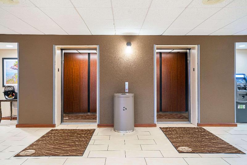 בית מלון כפרי Holiday Inn Express Rocky Mount Sports Center By Ihg