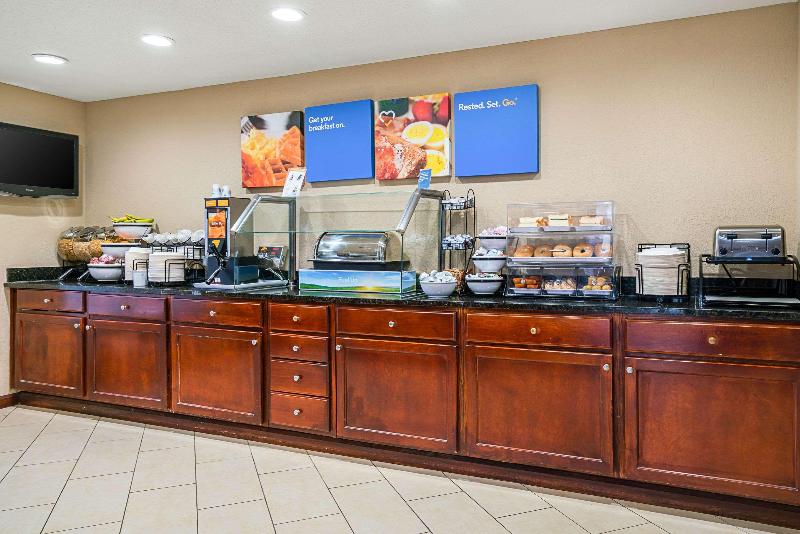 בית מלון כפרי Holiday Inn Express Rocky Mount Sports Center By Ihg