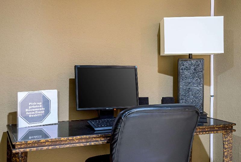 בית מלון כפרי Holiday Inn Express Rocky Mount Sports Center By Ihg