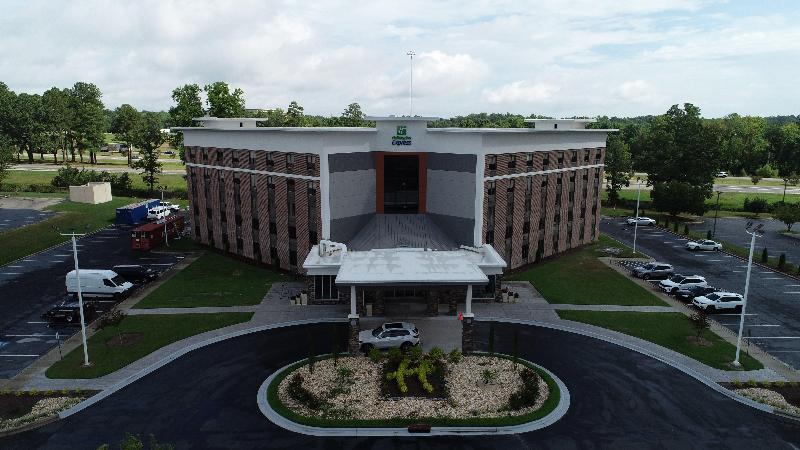 בית מלון כפרי Holiday Inn Express Rocky Mount Sports Center By Ihg