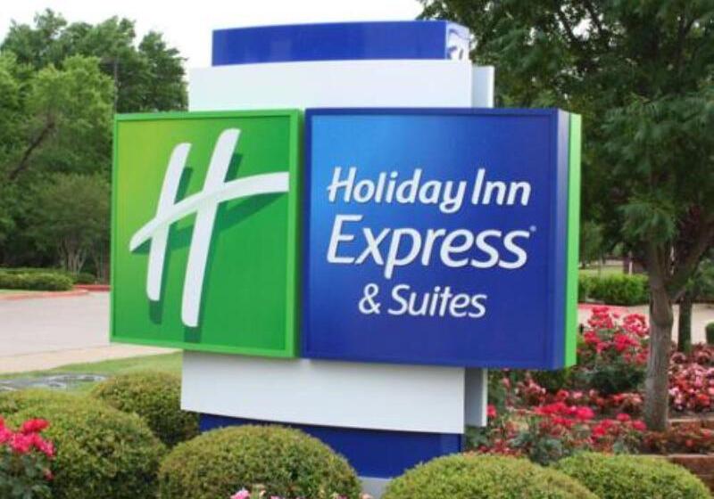 בית מלון כפרי Holiday Inn Express Rocky Mount Sports Center By Ihg