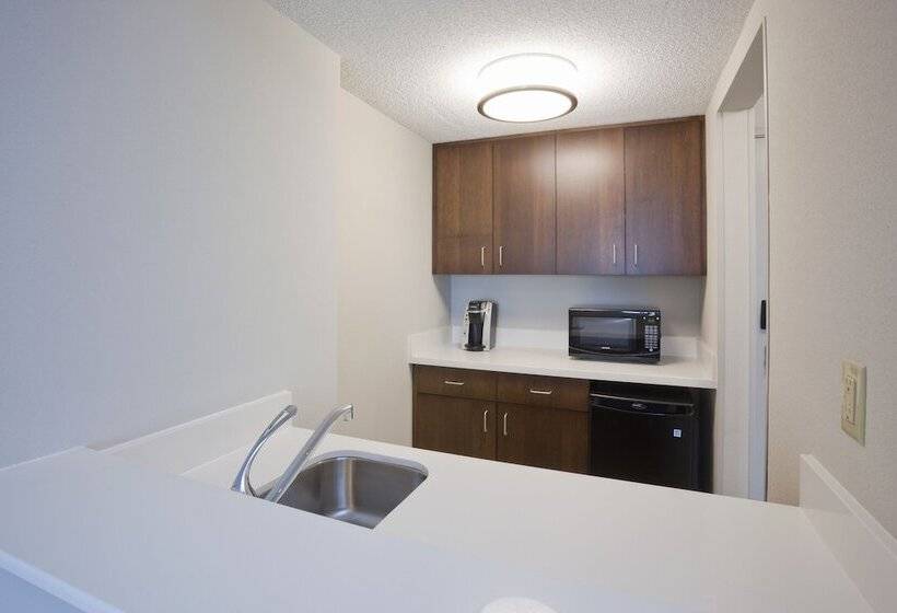 فندق Holiday Inn Express Roseville St. Paul, An Ihg