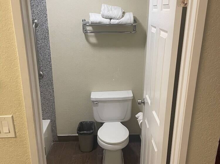 ホテル Hospitality Inn