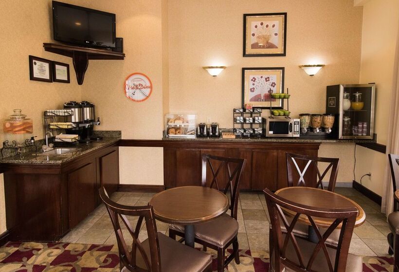 فندق Howard Johnson By Wyndham Portsmouth