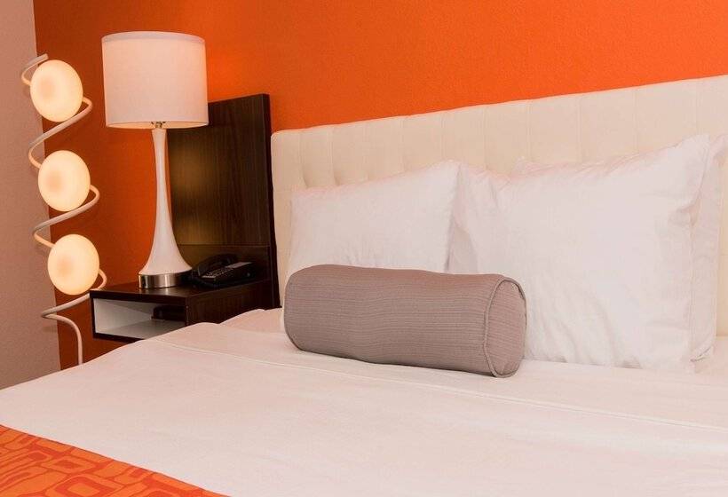 فندق Howard Johnson By Wyndham Portsmouth