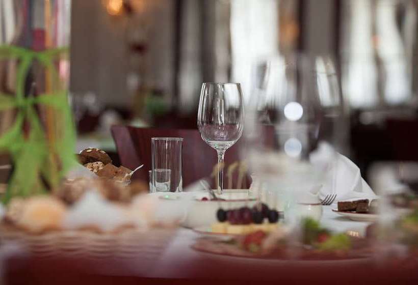 בית מלון כפרי Hôtel Du Jardin