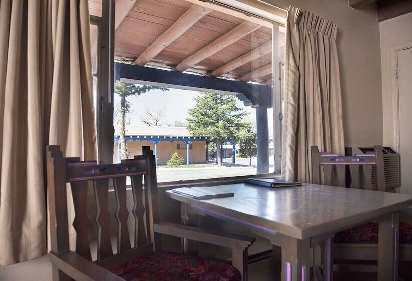 호텔 Kachina Lodge