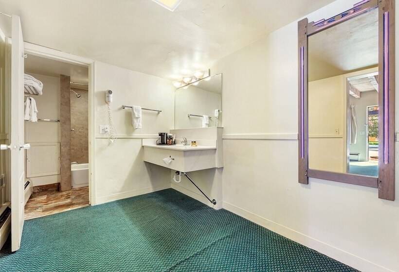 호텔 Kachina Lodge