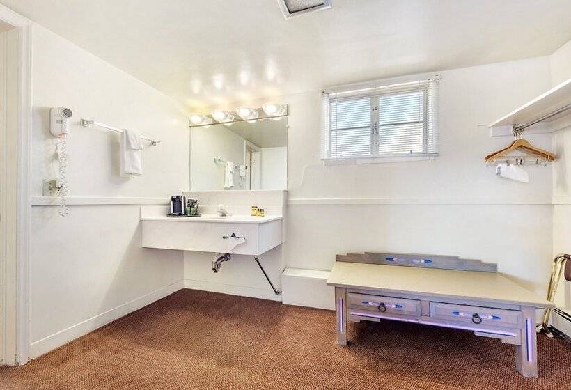 호텔 Kachina Lodge