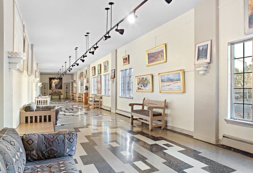 호텔 Kachina Lodge