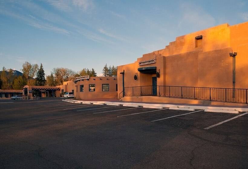 호텔 Kachina Lodge