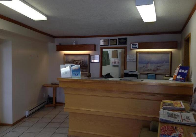 호텔 Knights Inn Lethbridge