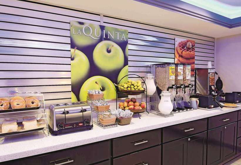 فندق La Quinta By Wyndham San Jose Airport