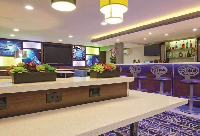 فندق La Quinta By Wyndham San Jose Airport