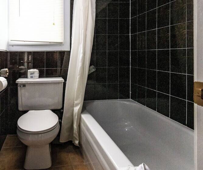 酒店 La Roche Pleureuse