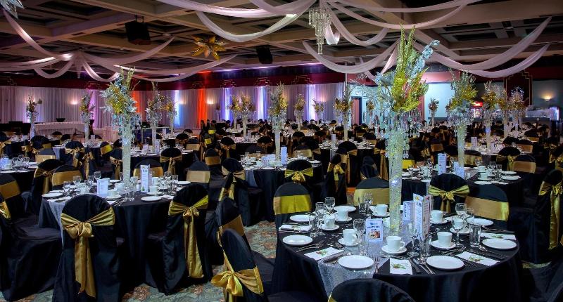 فندق La Saguenéenne   Hôtel Et Centre De Congrès