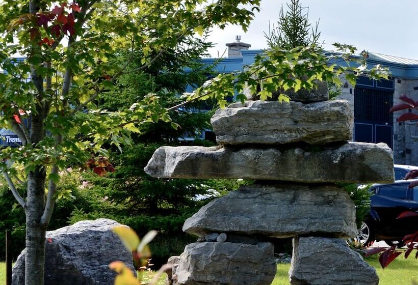 فندق La Saguenéenne   Hôtel Et Centre De Congrès