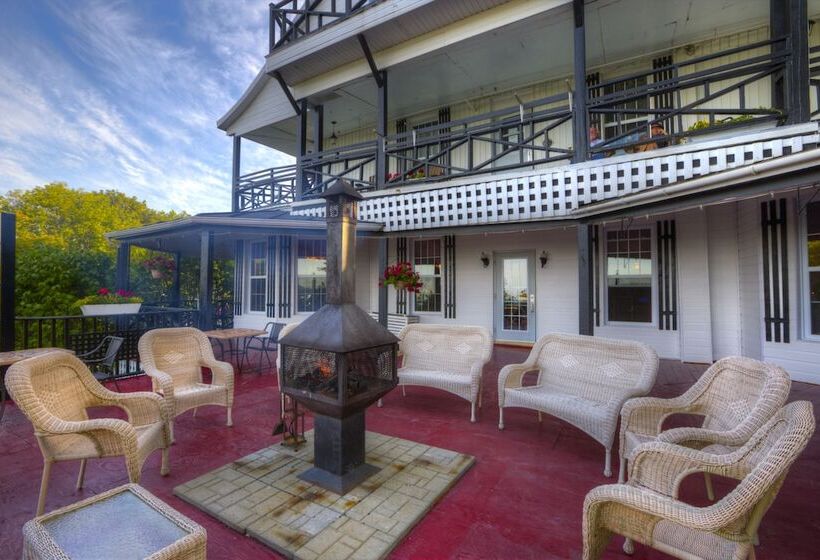 فندق Le Manoir Charlevoix