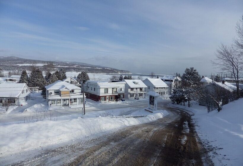 فندق Le Manoir Charlevoix