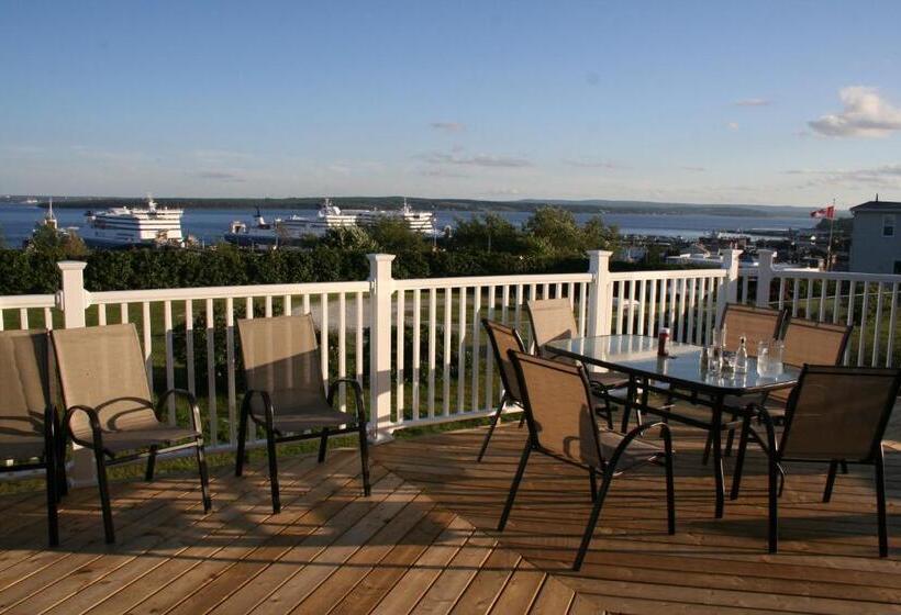 בית מלון כפרי North