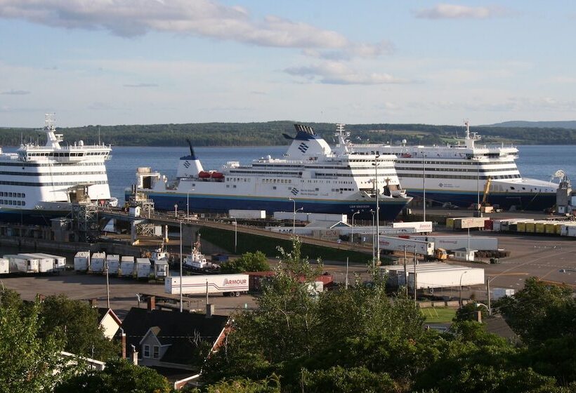 בית מלון כפרי North