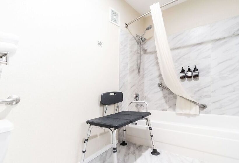 فندق Ocean Star Inn