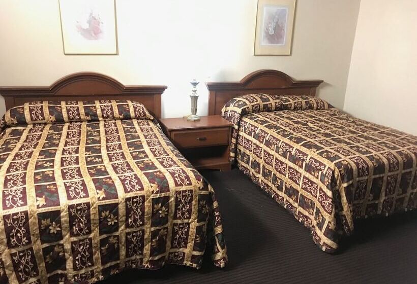 هتل Pennswoods Inn