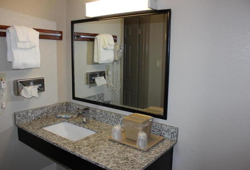 فندق Potomac Inn