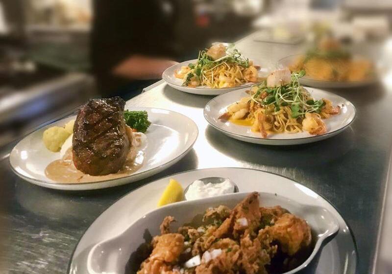 בית מלון כפרי Qualicum Beach Inn