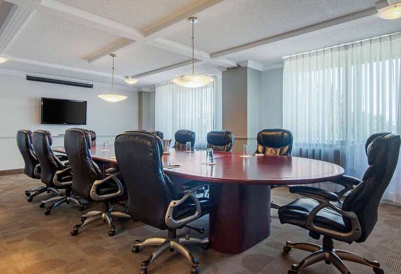 Отель Independent Hôtel St Jean Sur Richelieu