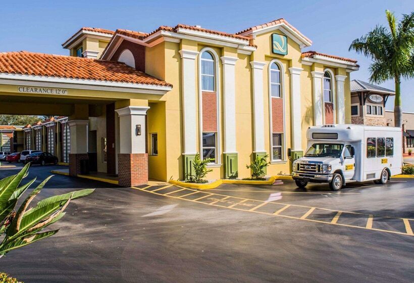 فندق Quality Inn Airport  Cruise Port