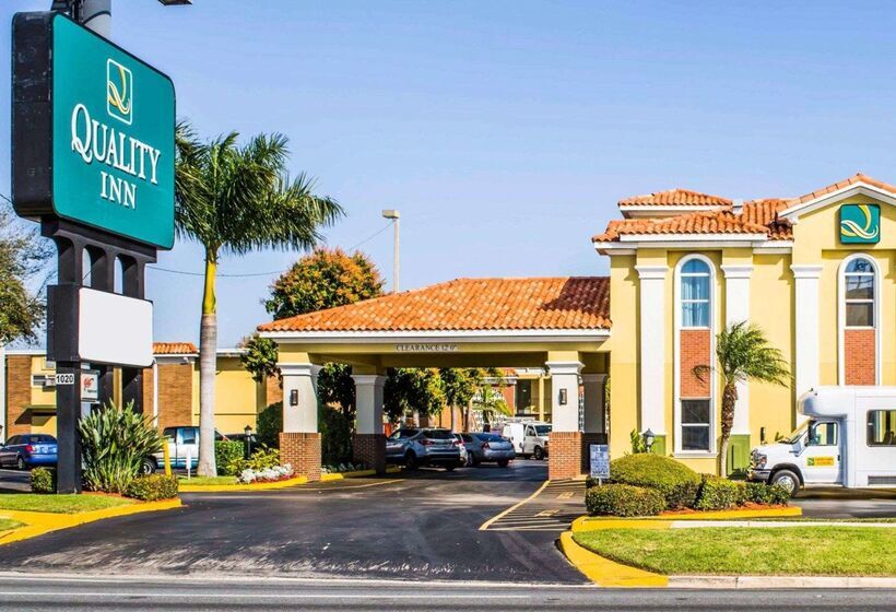 فندق Quality Inn Airport  Cruise Port