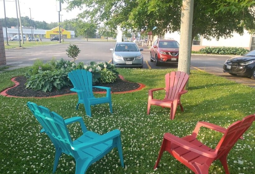 فندق Riviera Inn And Suites 1000 Islands