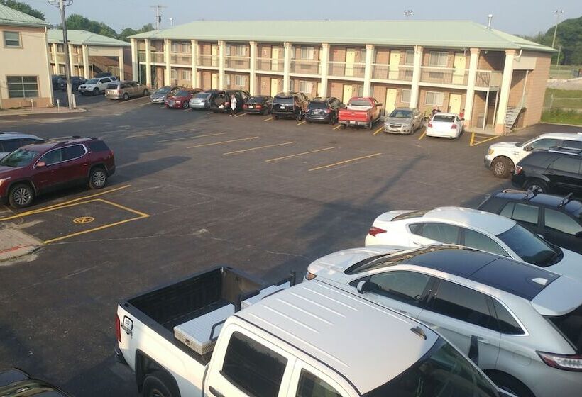 فندق Riviera Inn And Suites 1000 Islands