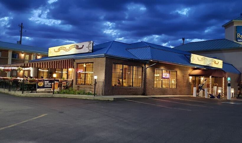 فندق Riviera Inn And Suites 1000 Islands