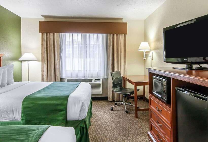 هتل Quality Inn Downtown Convention Center