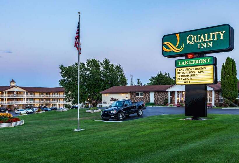 בית מלון כפרי Quality Inn Lakefront