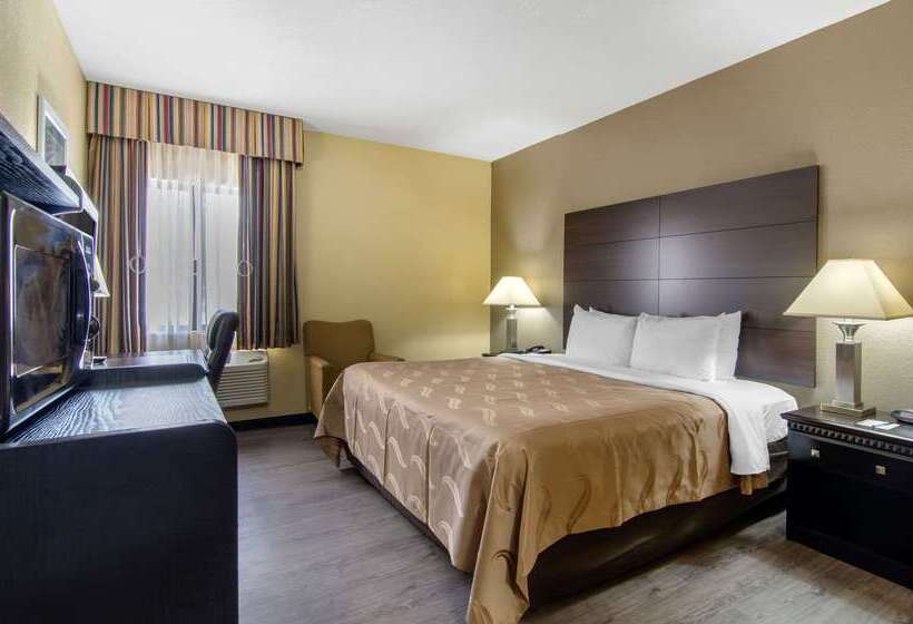 فندق Quality Inn Merriam  Kansas City