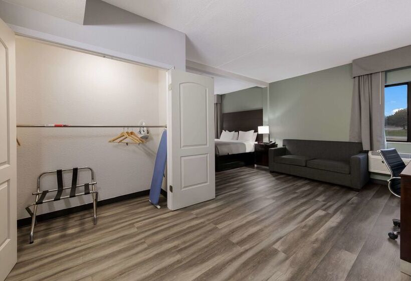 فندق Quality Inn Merriam  Kansas City