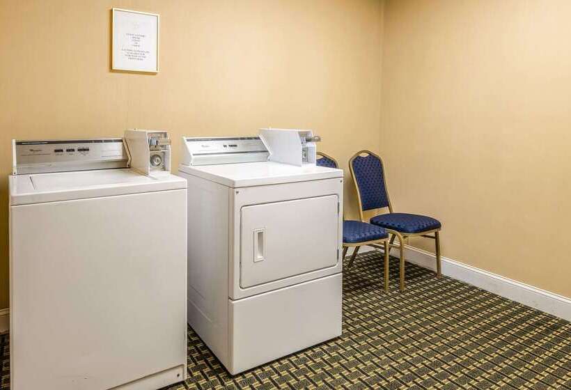 هتل Quality Inn National Fairgrounds Area