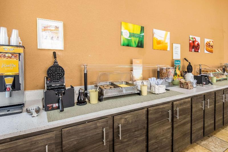 هتل Quality Inn National Fairgrounds Area