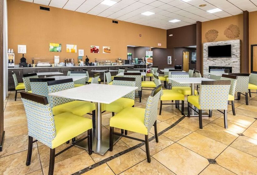 هتل Quality Inn National Fairgrounds Area